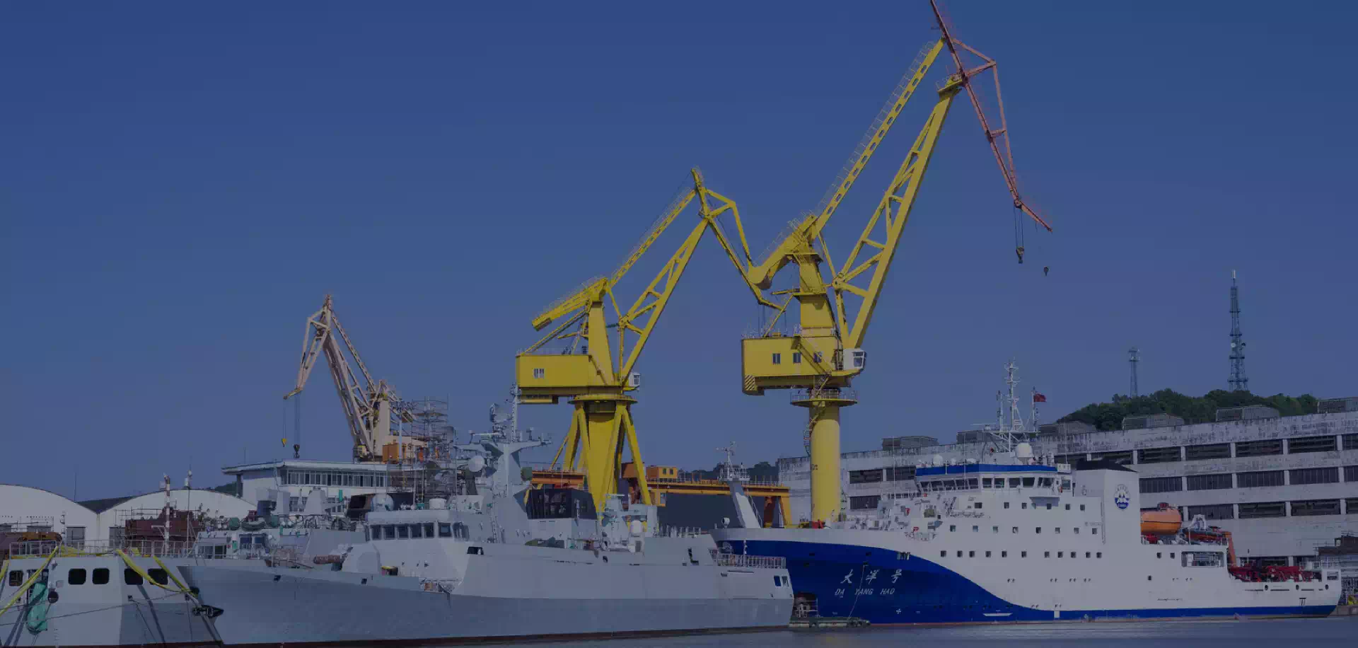 Crane Machinery: Quality & Global Expertise